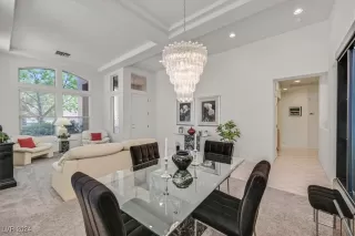 Photo #6: 2618146 Listing