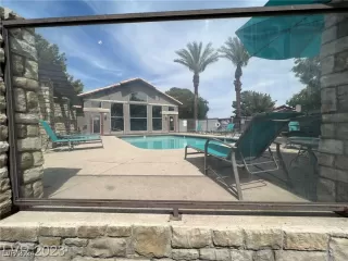 Photo #2: 2618185 Listing 