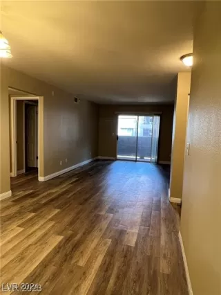 Photo #6: 2618185 Listing 