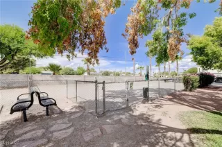 Photo #3: 2618187 Listing