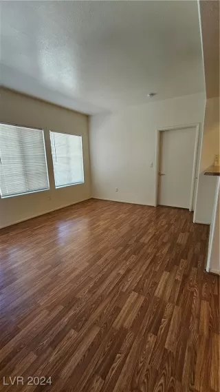 Photo #4: 2618203 Listing 