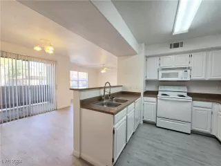 Photo #6: 2618219 Listing 