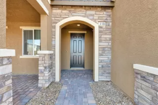 Photo #4: 2618248 Listing