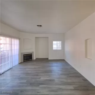 Photo #2: 2618259 Listing 