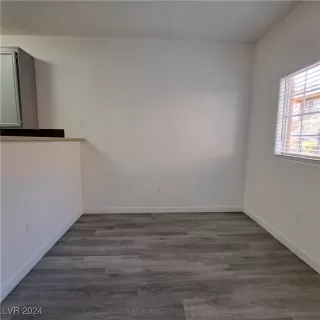 Photo #4: 2618259 Listing 