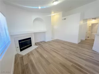 Photo #3: 2618260 Listing 