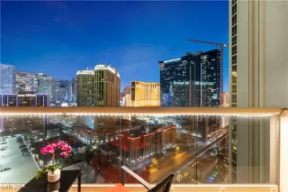 Photo #4: 2618283 Listing