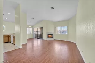 Photo #1: 2618289 Listing 