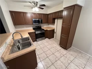 Photo #3: 2618315 Listing 