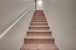 Photo #2: 2618329 Listing