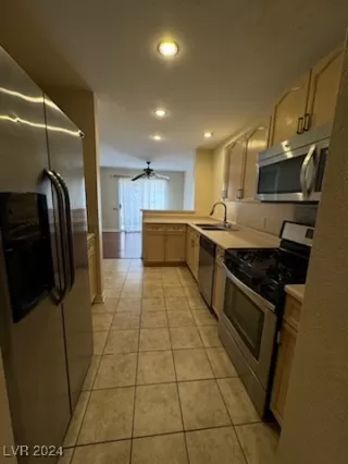 Photo #4: 2618333 Listing 