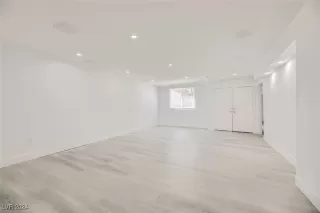 Photo #1: 2618334 Listing 