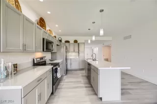 Photo #4: 2618334 Listing 