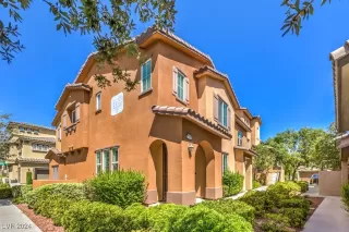 Photo #1: 2618335 Listing 