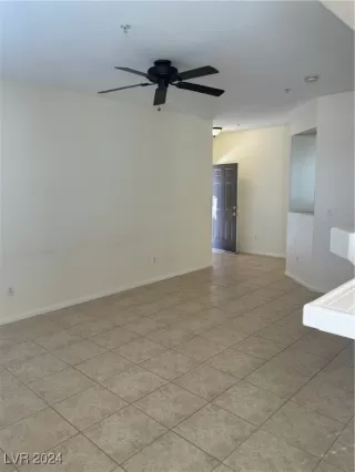 Photo #5: 2618345 Listing