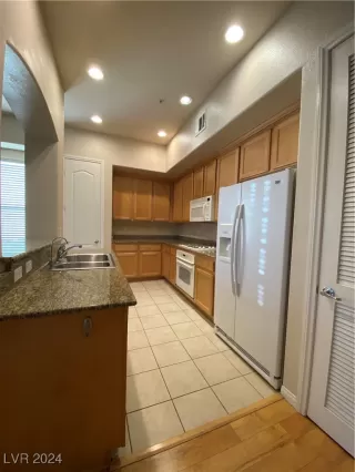Photo #2: 2618354 Listing 