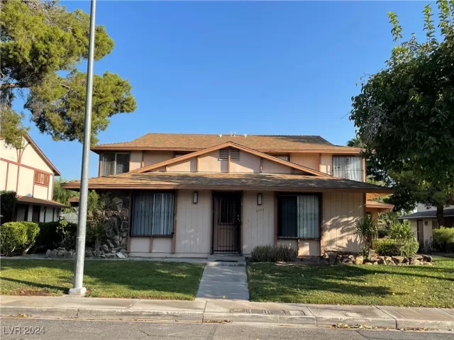 MLS: 2618368 Condo For Sale