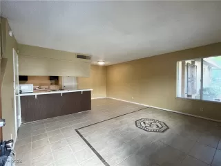 Photo #3: 2618368 Listing 