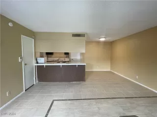 Photo #5: 2618368 Listing 