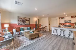 Photo #2: 2618395 Listing