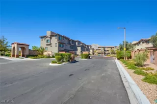 Photo #1: 2618429 Listing 