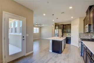 Photo #5: 2618429 Listing 