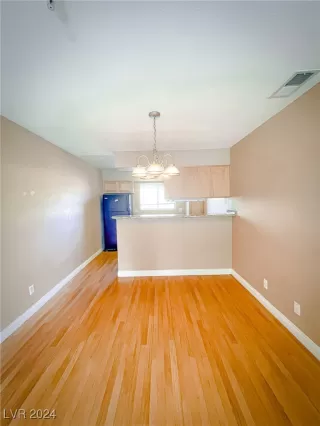 Photo #4: 2618435 Listing 