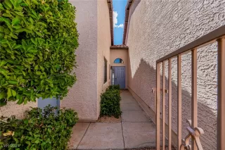 Photo #2: 2618452 Listing