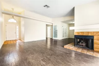 Photo #6: 2618452 Listing