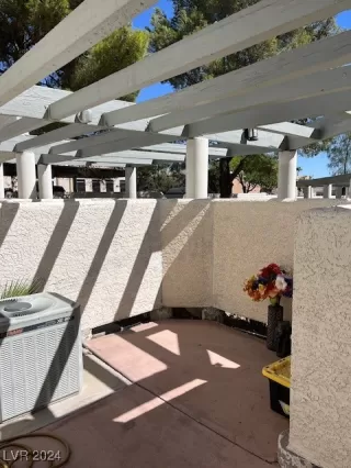 Photo #3: 2618458 Listing 