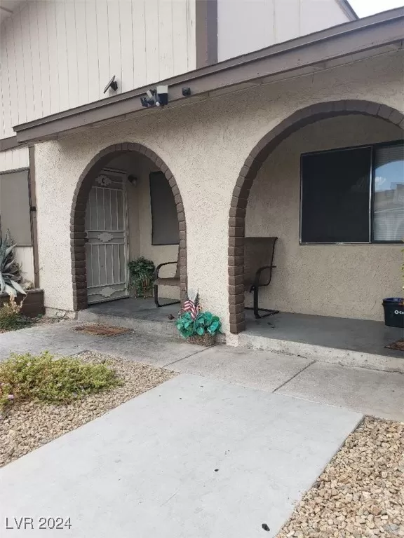 MLS: 2618487 Condo For Sale