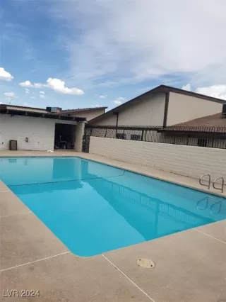 Photo #1: 2618487 Listing