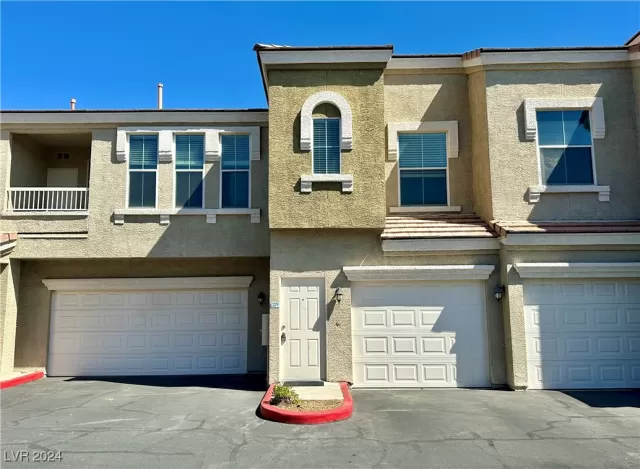 MLS: 2618494 Condo For Sale