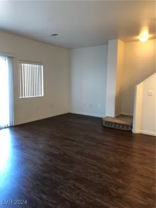 Photo #2: 2618502 Listing 