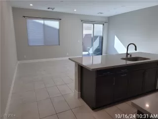 Photo #3: 2618504 Listing 