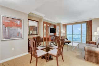 Photo #3: 2618555 Listing