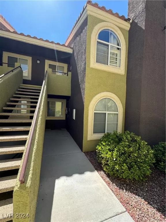 MLS: 2618580 Condo For Sale