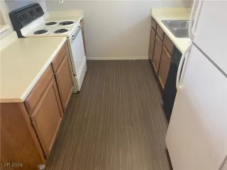 Photo #4: 2618598 Listing 