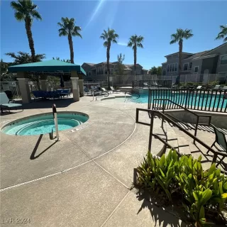 Photo #4: 2618611 Listing 