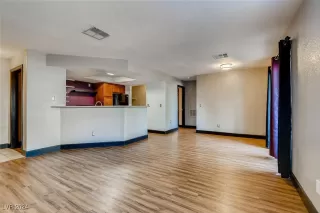 Photo #2: 2618652 Listing 