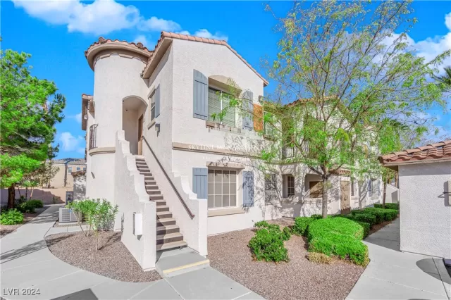 MLS: 2618654 Condo For Sale