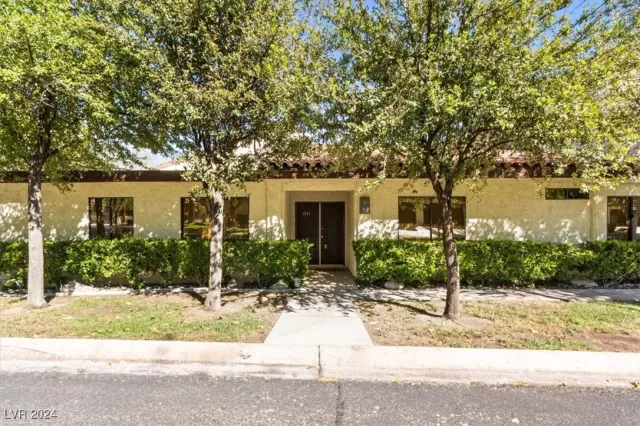 MLS: 2618662 Condo For Sale