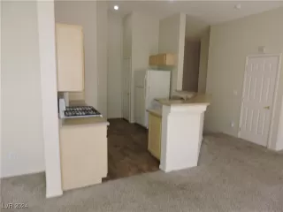 Photo #3: 2618691 Listing 