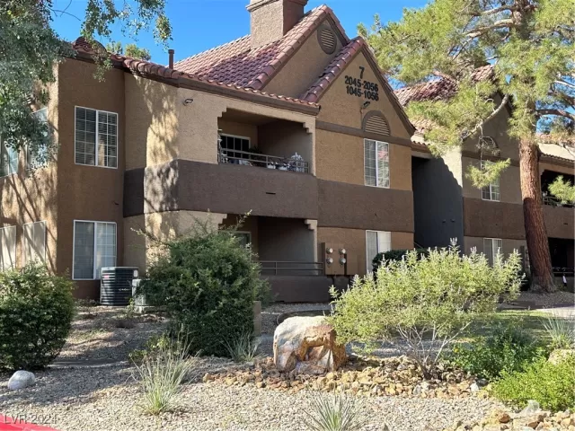 MLS: 2618700 Condo For Sale