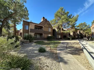 Photo #1: 2618700 Listing 