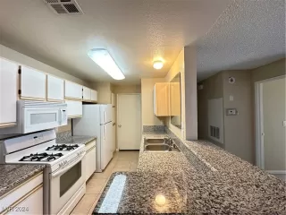 Photo #5: 2618700 Listing 