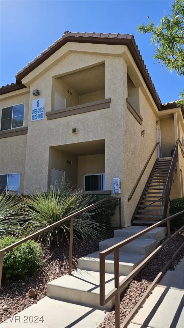 MLS: 2618703 Condo For Sale