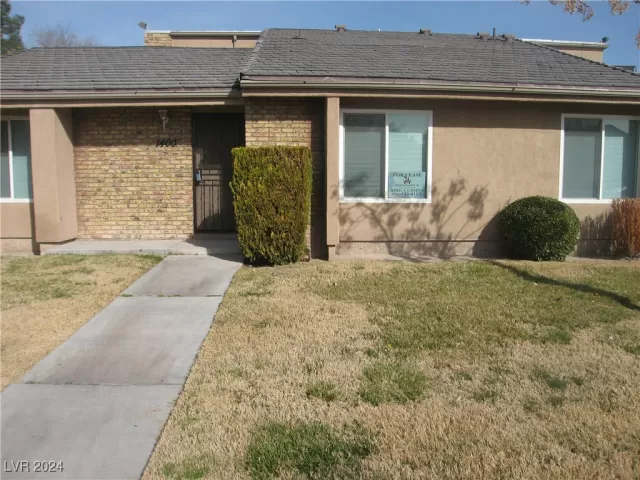 MLS: 2618712 Condo For Sale