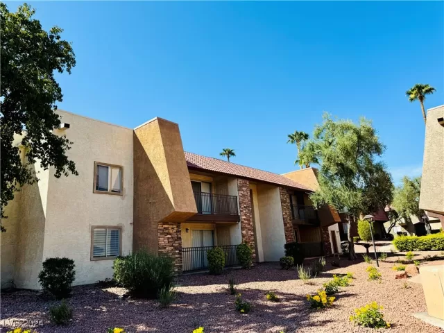 MLS: 2618716 Condo For Sale