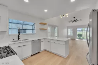 Photo #5: 2618726 Listing